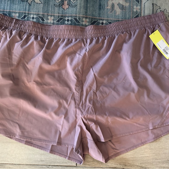 Jogging shorts - Picture 1 of 5